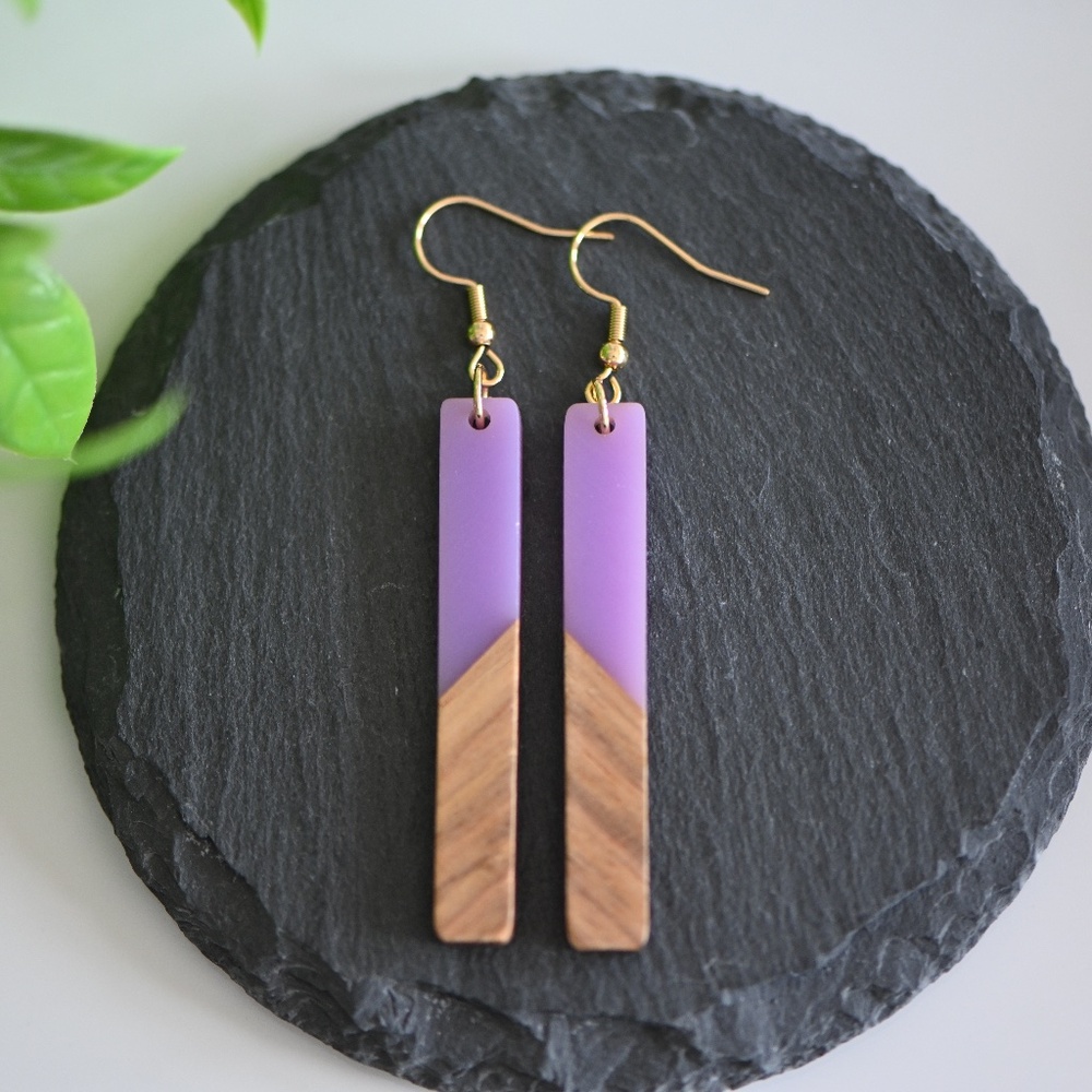 Brand new Lavender purple wood resin bar earrings